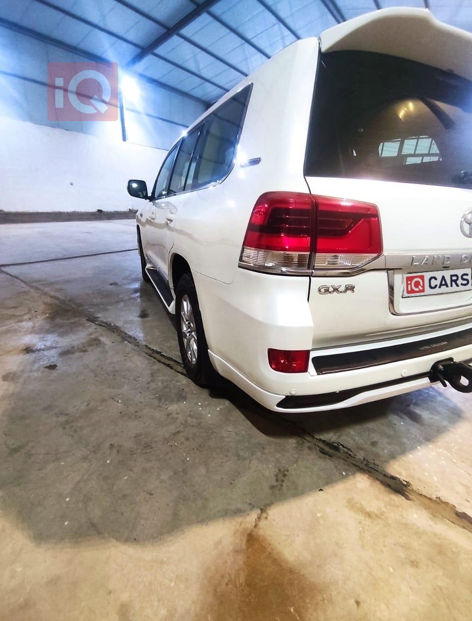 تويوتا لاندكروزر